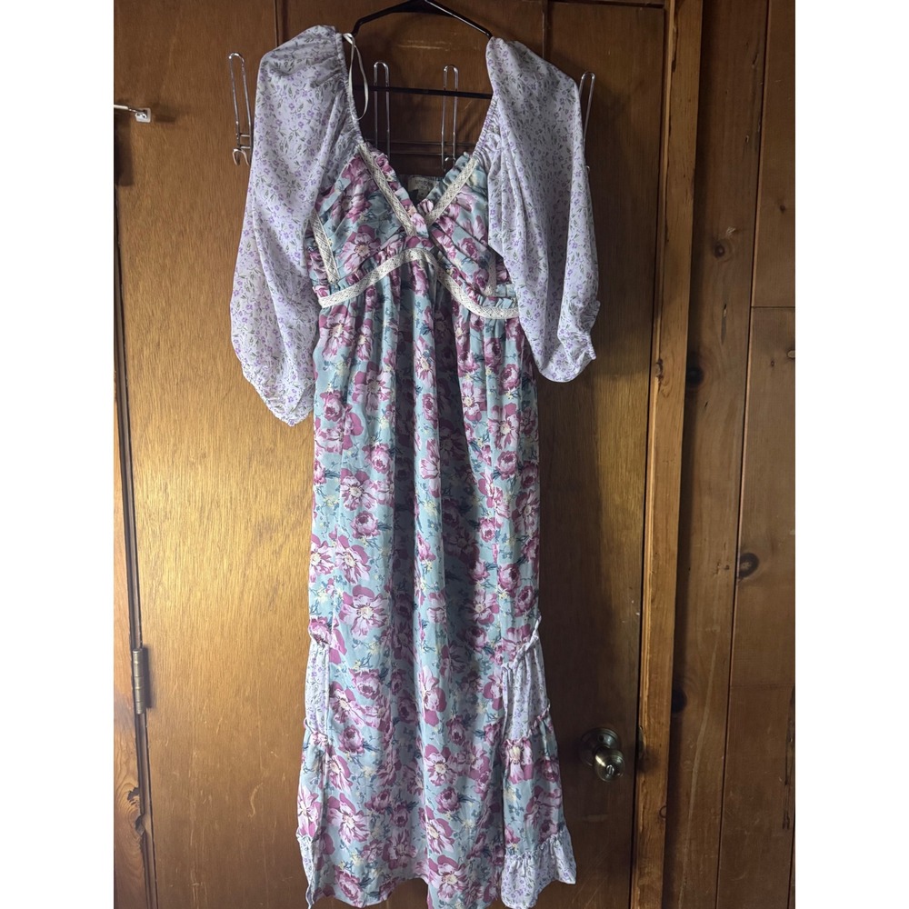 Umgee Floral Boho Maxi Dress Puff Sleeve Smocked Tiered Lace Trim Purple Green M